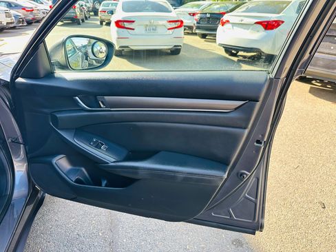 Used 2019 Honda Accord LX image 21