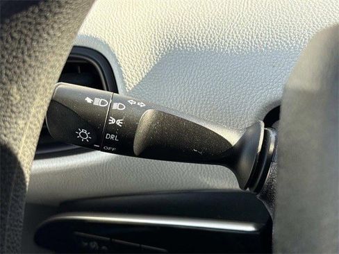 Used 2019 Toyota Prius L Eco image 26