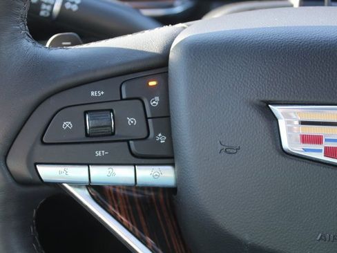 Used 2023 Cadillac Escalade Premium Luxury image 26