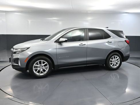 Used 2023 Chevrolet Equinox LT w/ LPO, Floor Liner Package FWD image 11