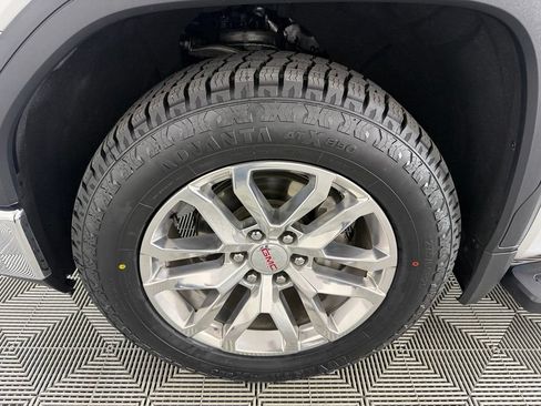 Used 2022 GMC Sierra 1500 SLT AWD/4WD image 11