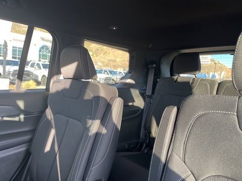 New 2026 Jeep Grand Cherokee L 4WD image 16