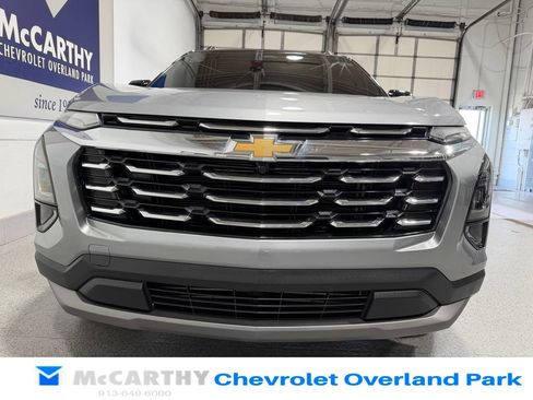 Used 2025 Chevrolet Equinox LT FWD image 10