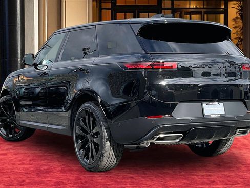 New 2026 Land Rover Range Rover Sport SE AWD/4WD image 3