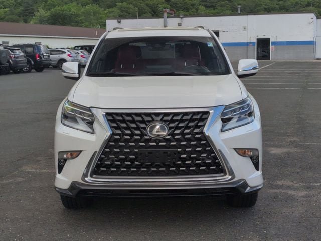 Used 2023 Lexus GX 460 Luxury w/ Sport Design Package AWD/4WD image 2