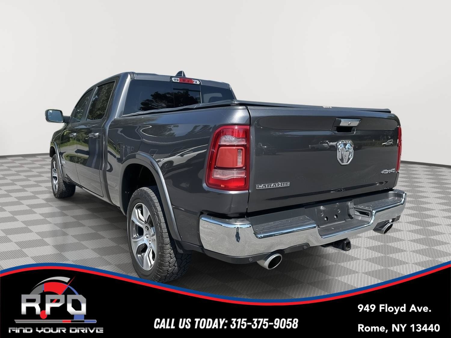 Used 2022 RAM 1500 Laramie AWD/4WD image 3