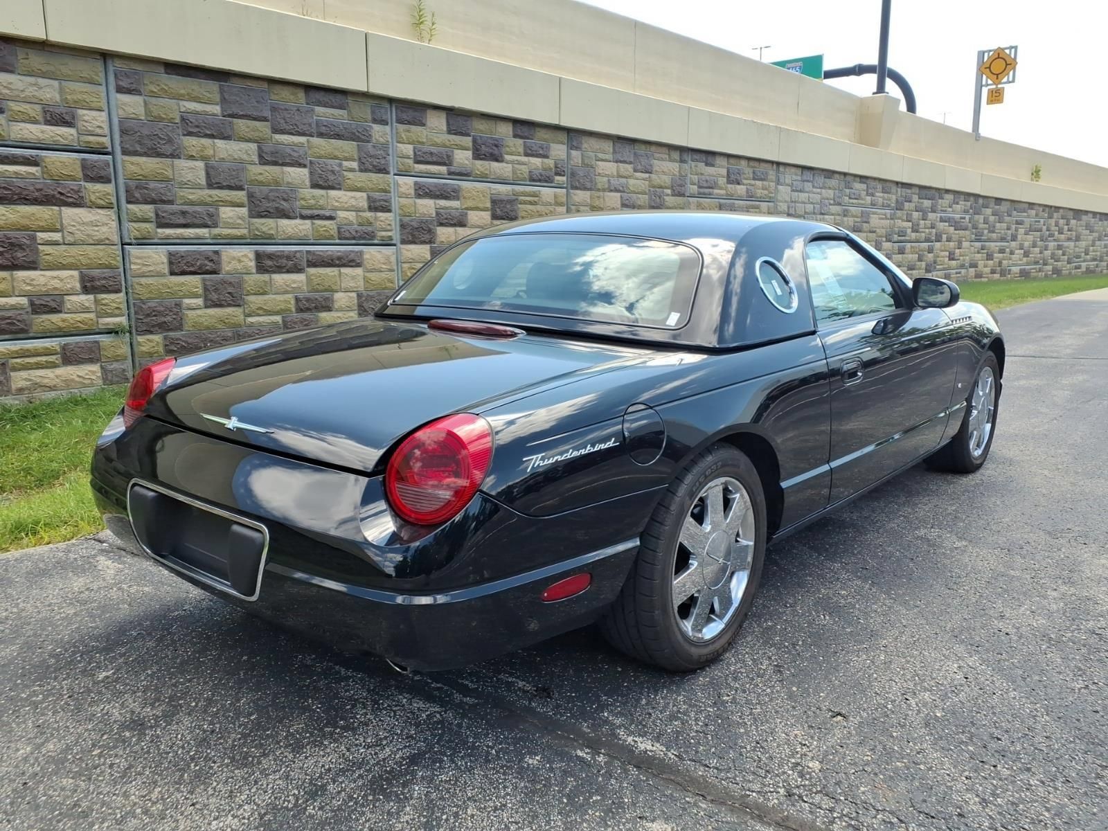 Used 2003 Ford Thunderbird RWD image 10