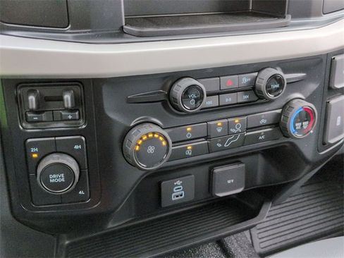 New 2026 Ford F550 4x4 Regular Cab Super Duty image 16