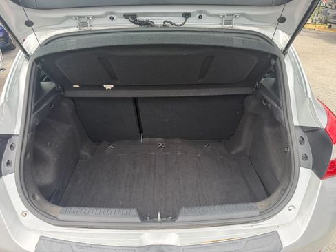 Used 2016 Hyundai Elantra GT FWD image 15