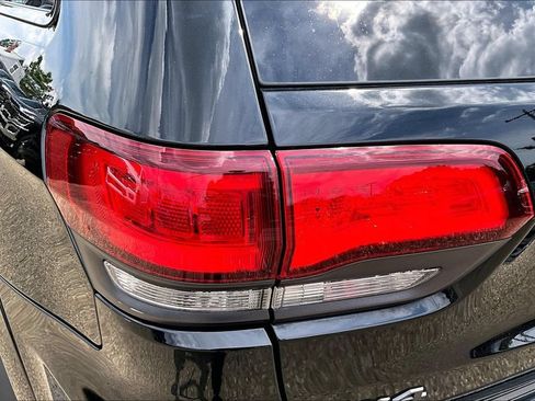 Used 2019 Jeep Grand Cherokee High Altitude AWD/4WD image 24