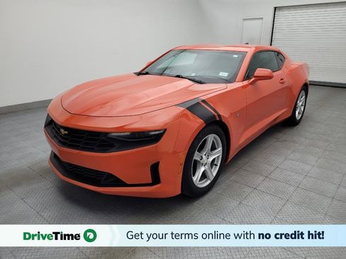 Used 2019 Chevrolet Camaro LT image 1