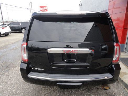 Used 2015 GMC Yukon Denali w/ Open Road Package image 3