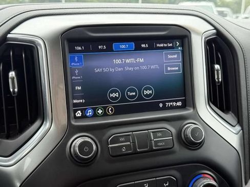 Used 2019 Chevrolet Silverado 1500 LT Trail Boss w/ Convenience Package AWD/4WD image 24