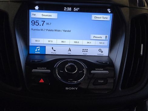 Used 2018 Ford Escape Titanium image 25