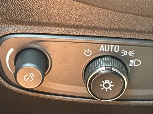 Certified 2024 Chevrolet Equinox RS w/ LPO, Floor Liner Package AWD/4WD image 21