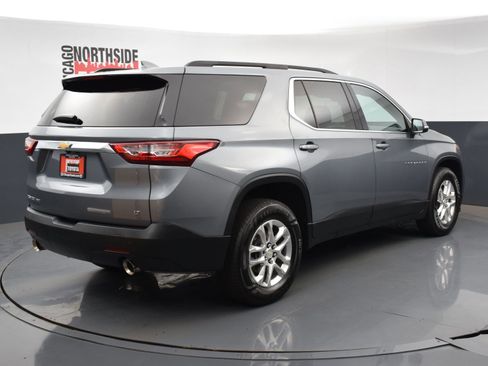 Used 2021 Chevrolet Traverse LT image 4