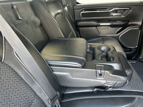 Used 2019 RAM 1500 Laramie image 31