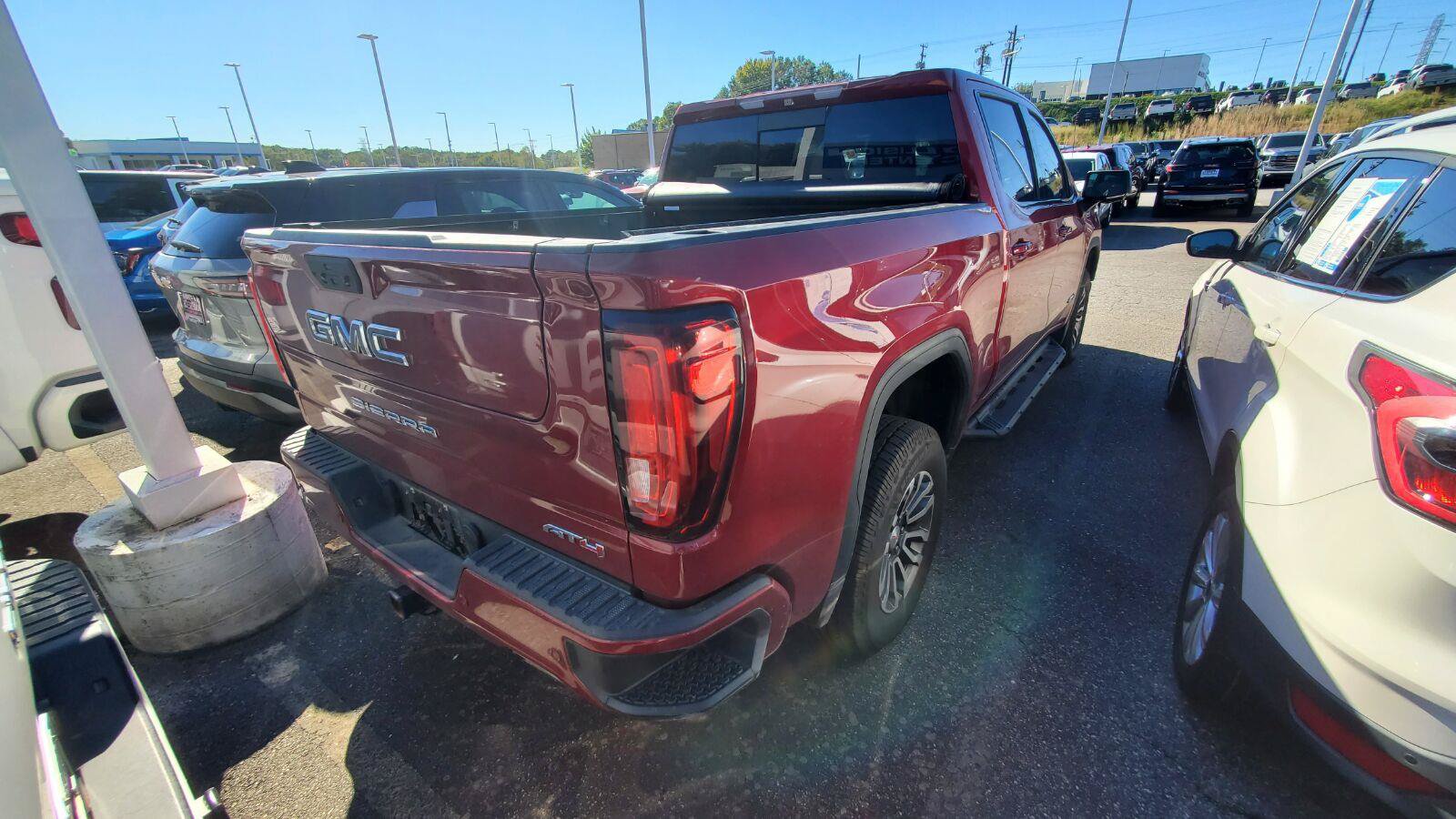 Used 2019 GMC Sierra 1500 AT4 w/ AT4 Premium Package AWD/4WD image 9