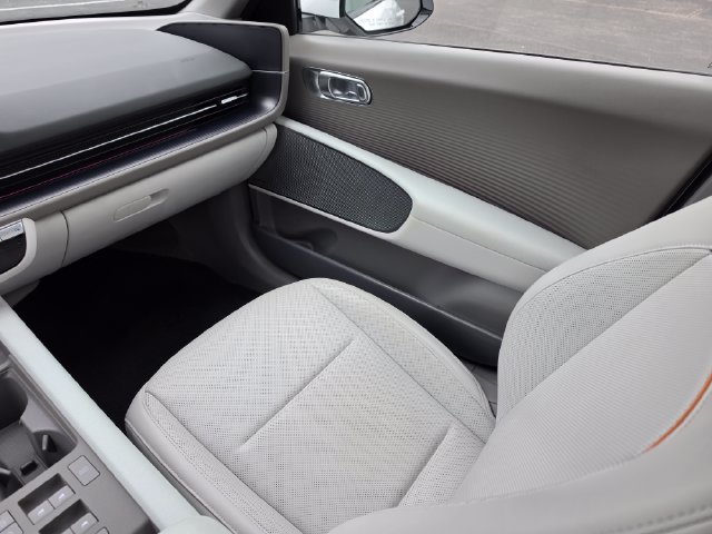 Used 2023 Hyundai Ioniq 6 Limited AWD/4WD image 45