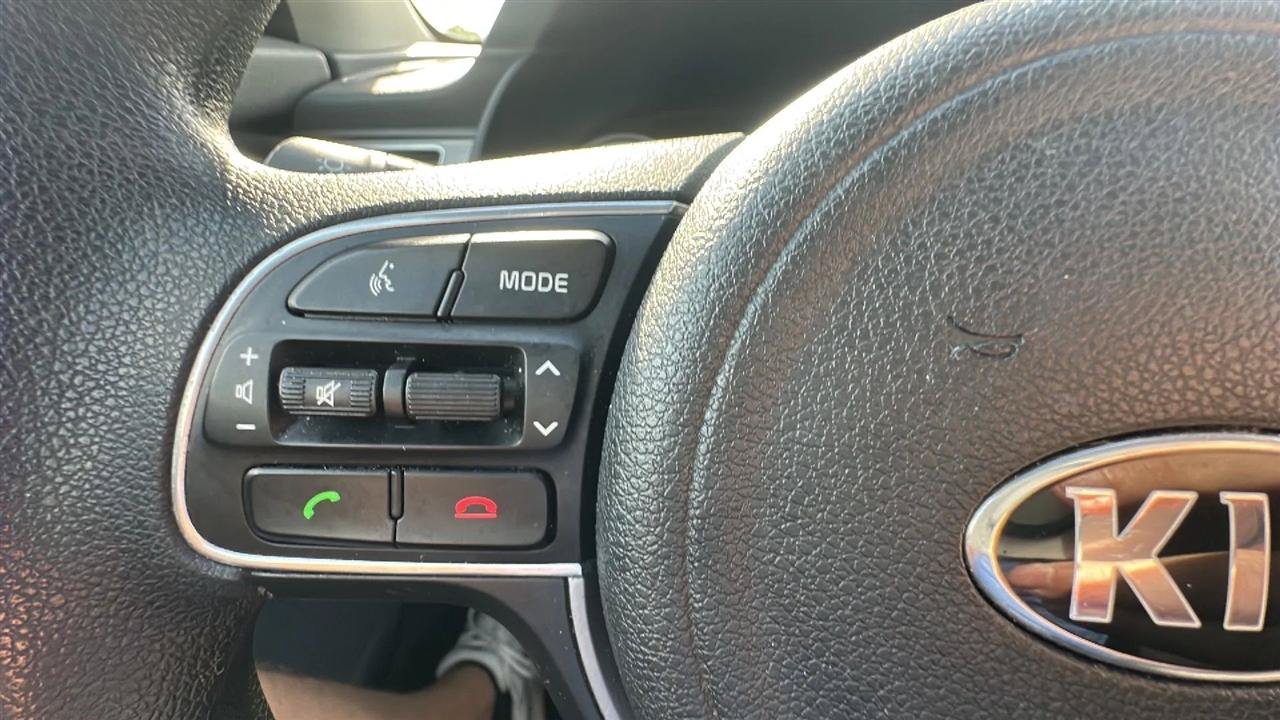 Used 2018 Kia Niro LX FWD image 43