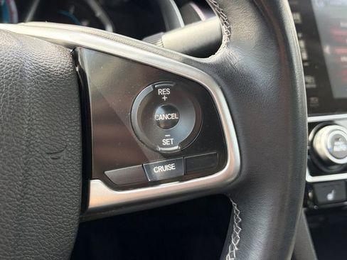 Used 2018 Honda Civic EX-L image 10