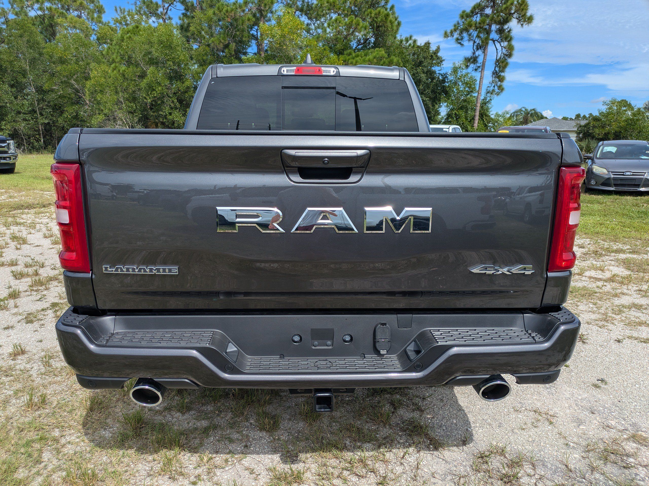 Used 2026 RAM 1500 Laramie w/ Sport Appearance Package AWD/4WD image 5