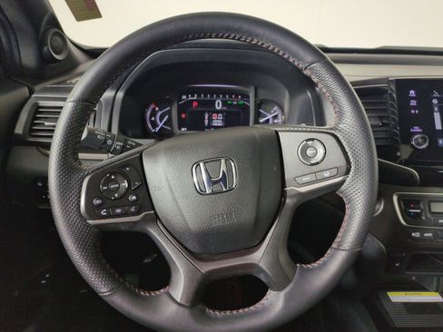Certified 2023 Honda Passport TrailSport image 18
