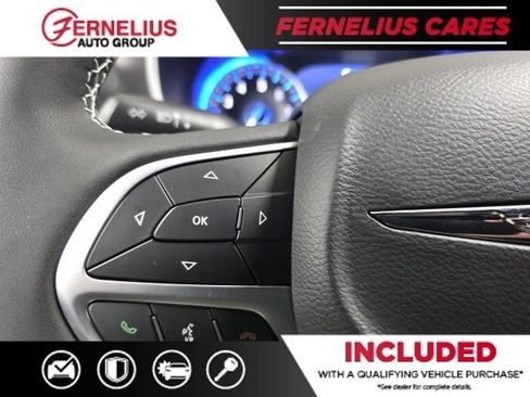 New 2026 Chrysler Pacifica Select image 24