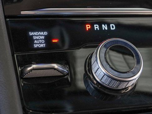 Used 2022 Jeep Grand Cherokee L Limited w/ Luxury Tech Group II image 27