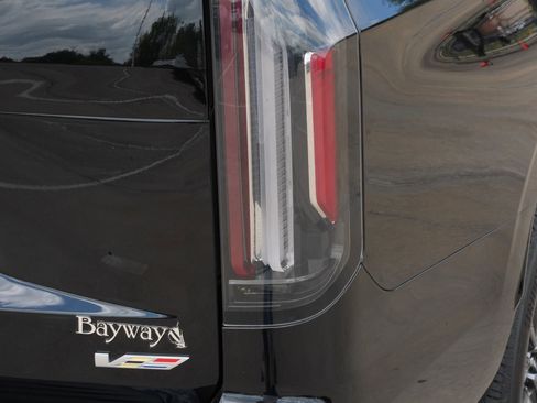 Certified 2023 Cadillac Escalade V w/ Heavy-Duty Trailer Package image 23