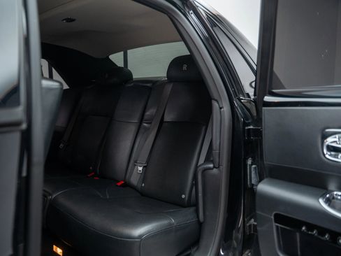 Used 2013 Rolls-Royce Ghost image 28