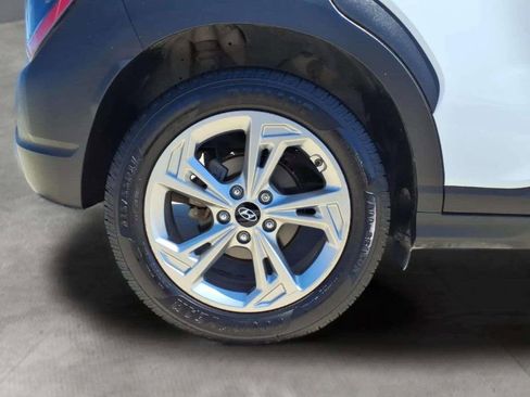 Used 2022 Hyundai Kona SEL image 20