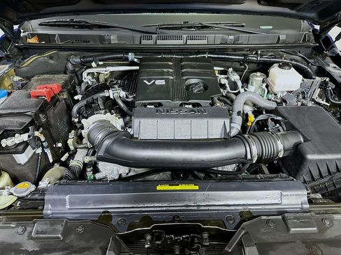 Used 2023 Nissan Frontier PRO-4X w/ Technology Package image 9