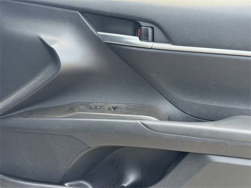 Used 2023 Toyota Camry SE image 26