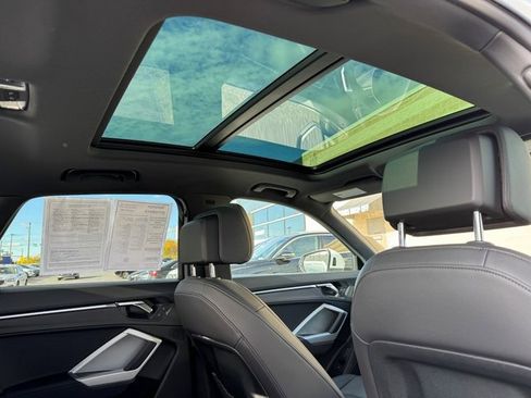 Certified 2025 Audi Q3 2.0T Premium Plus w/ Premium Plus Package image 18
