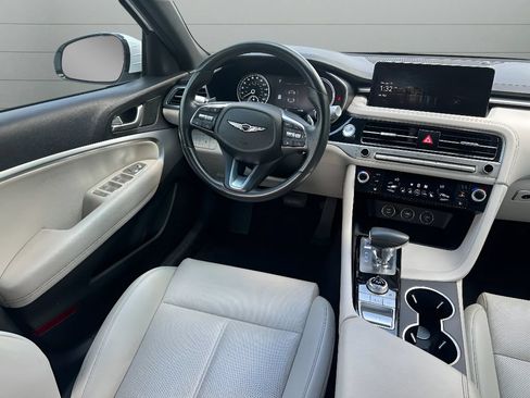 Used 2024 Genesis G70 2.5T AWD/4WD image 13