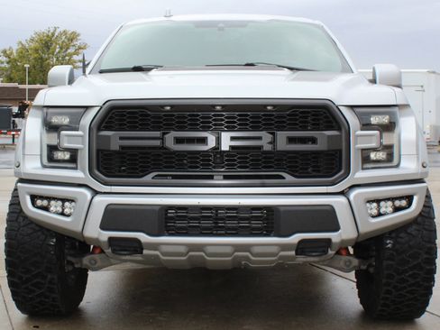 Used 2019 Ford F150 Raptor w/ Equipment Group 802A Luxury image 8