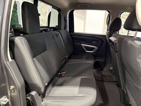 Used 2019 Nissan Titan SV AWD/4WD image 82