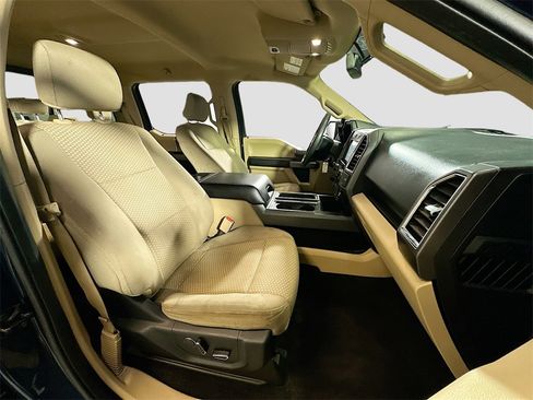 Used 2016 Ford F150 XLT w/ Equipment Group 302A Luxury image 27