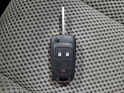 Used 2017 GMC Terrain SLE image 32