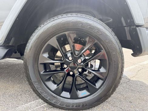 Used 2023 Jeep Wrangler Unlimited Sahara w/ Cold Weather Group image 11