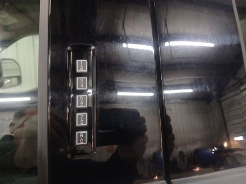 Used 2024 Ford F250 XLT image 10