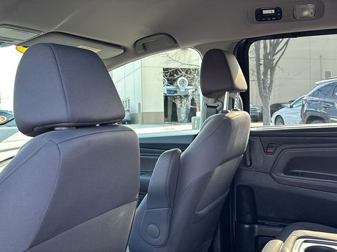 Used 2019 Honda Odyssey EX image 29