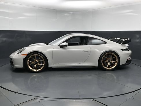 Certified 2022 Porsche 911 GT3 RWD image 2