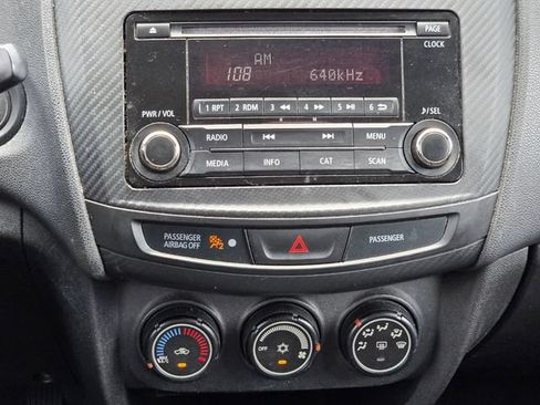 Used 2016 Mitsubishi Outlander Sport ES FWD image 11