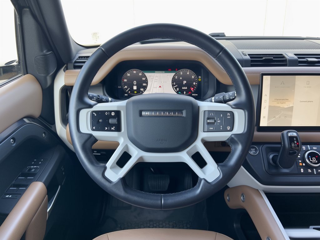 Used 2025 Land Rover Defender 110 X-Dynamic SE AWD/4WD image 10
