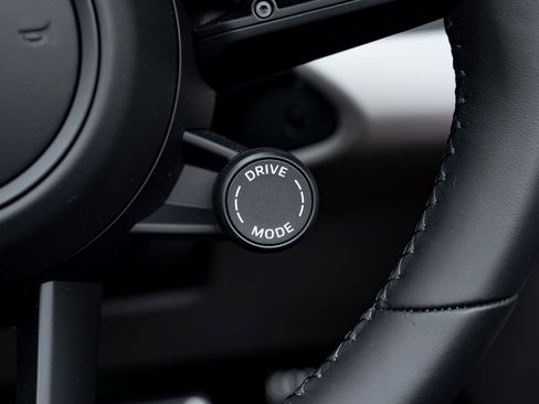 Used 2024 Porsche Macan Turbo Electric image 43