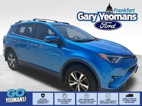 Used 2018 Toyota RAV4 XLE AWD/4WD image 1