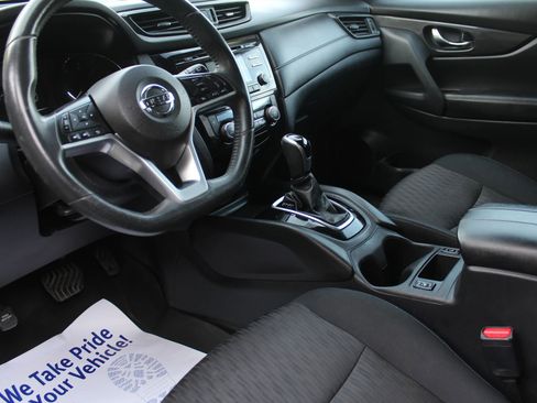 Used 2017 Nissan Rogue SV AWD/4WD image 11