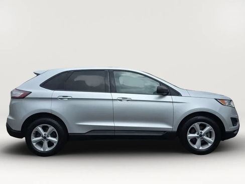 Used 2018 Ford Edge SE FWD image 9